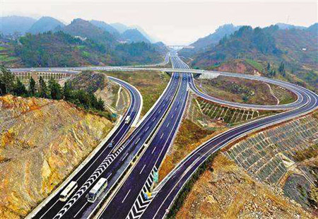 重庆打造“高速公路经济走廊”
