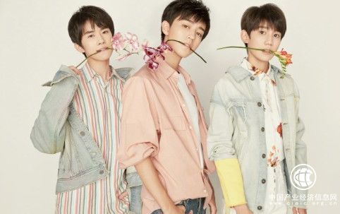 TFBOYS合体再登杂志 迎接组团四周年