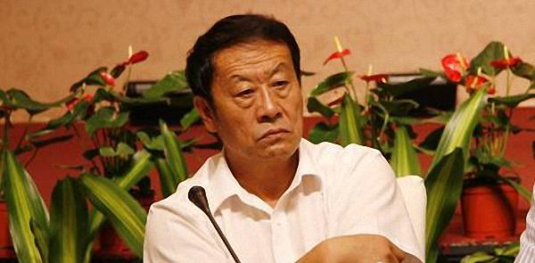 内蒙古自治区鄂尔多斯市政协原主席王凤山接受组织审查