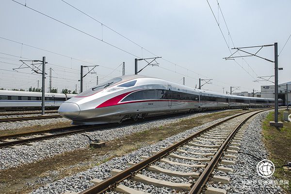 铁总：9月21日起7对复兴号京沪高铁运营，时速350公里