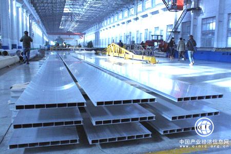 中国忠旺荣获社科院“最具竞争力铝业集团”称号