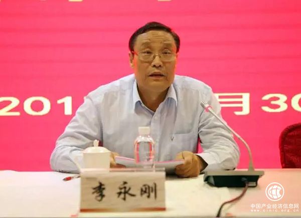 李永刚不再担任陕钢集团党委书记，杨海峰接任