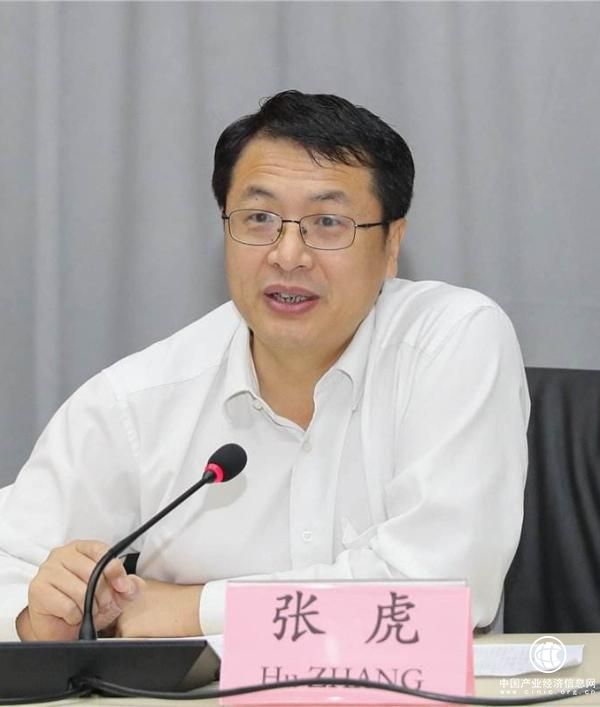 张虎任广东省政府副秘书长、办公厅主任