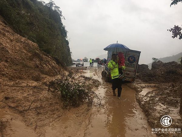 暴雨致40县区受灾，陕西紧急启动自然灾害救助应急四级响应