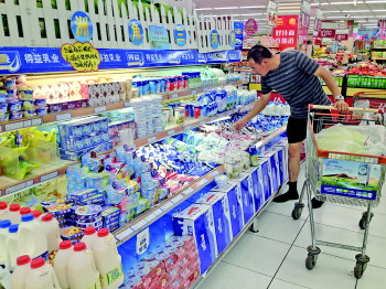 国内酸奶销售额将首超牛奶
