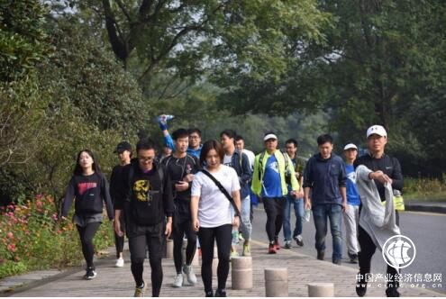 南京善行者开赛在即队员15公里拉练全力备赛
