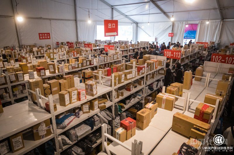 双11最霸气高校菜鸟驿站:浙大1天4万快递住别