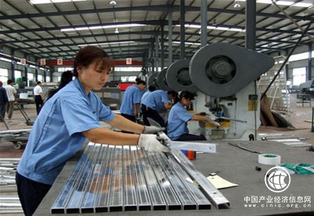中国企业“轻装上阵”活力更强