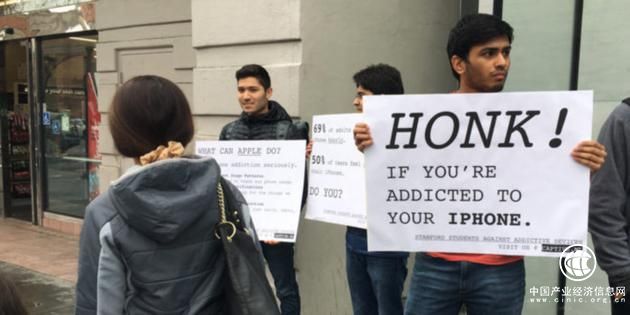 斯坦福学生抗议苹果：呼吁解决手机成瘾问题