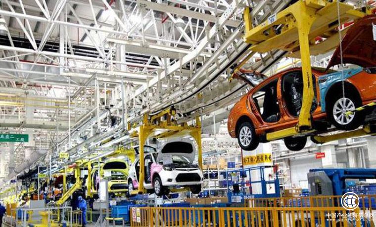 2017年上海装备制造业总产值同比增长12.1%