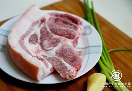 生猪价格持续低迷，广西肉价最低2元一斤，肉比青菜便宜的时代来临?