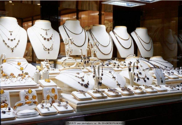 2023年中国珠宝进出口规模创历史新高
