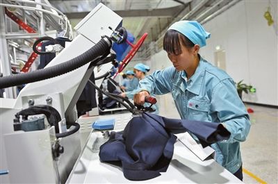 前五月规上轻工业企业营收9.27万亿元 同比增长4.7%