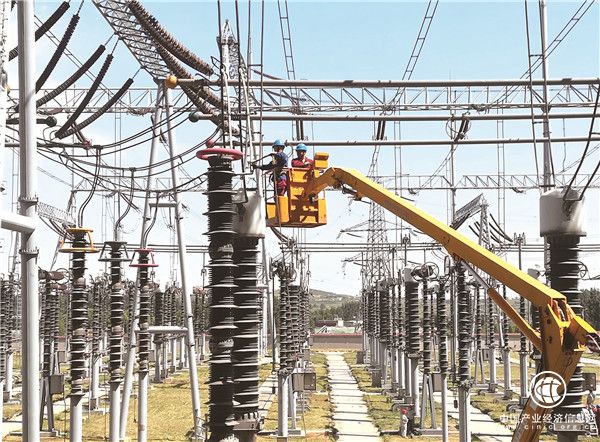 河北建投沙河电厂对500千伏变电站进行全面体检