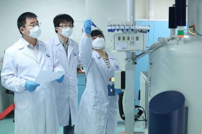 去年中国医药工业营收超3.3万亿元 增速创近5年新高