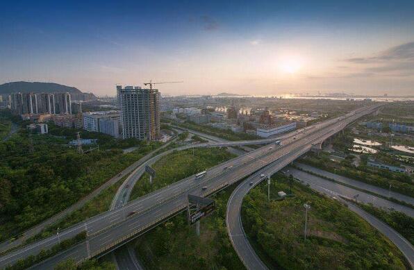 改革开放40年：中国交通创造多项“世界之最”