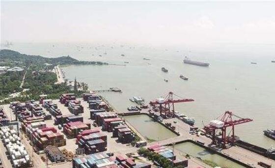历史新高！2022年长江干线港口货物吞吐量35.9亿吨