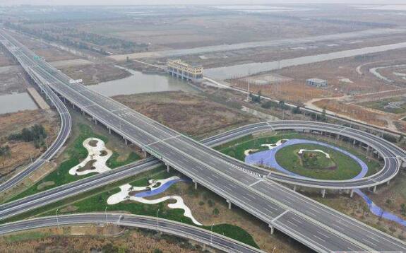打通沿海“大动脉”浙江沿海高速公路正式通车