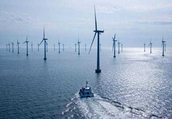 我国最大单体海上风电项目阳江南鹏岛项目首台风机并网发电