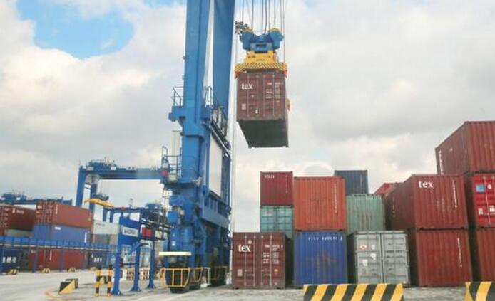 前7个月河南省进出口总值4246亿元 同比增长53.1%