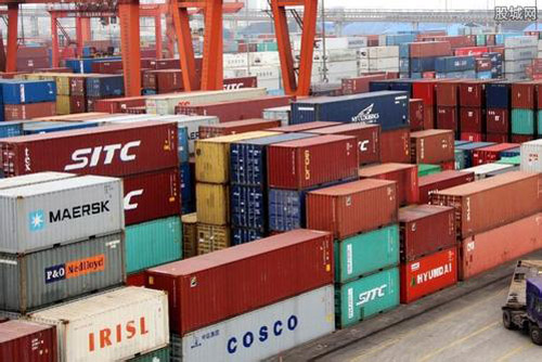 3月我国国际货物和服务贸易顺差454亿美元