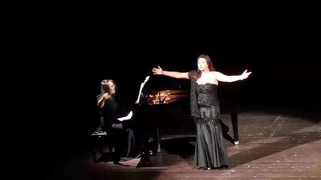 “为艺术，为爱情”音乐会意大利上演 著名钢琴家张笑受邀伴奏