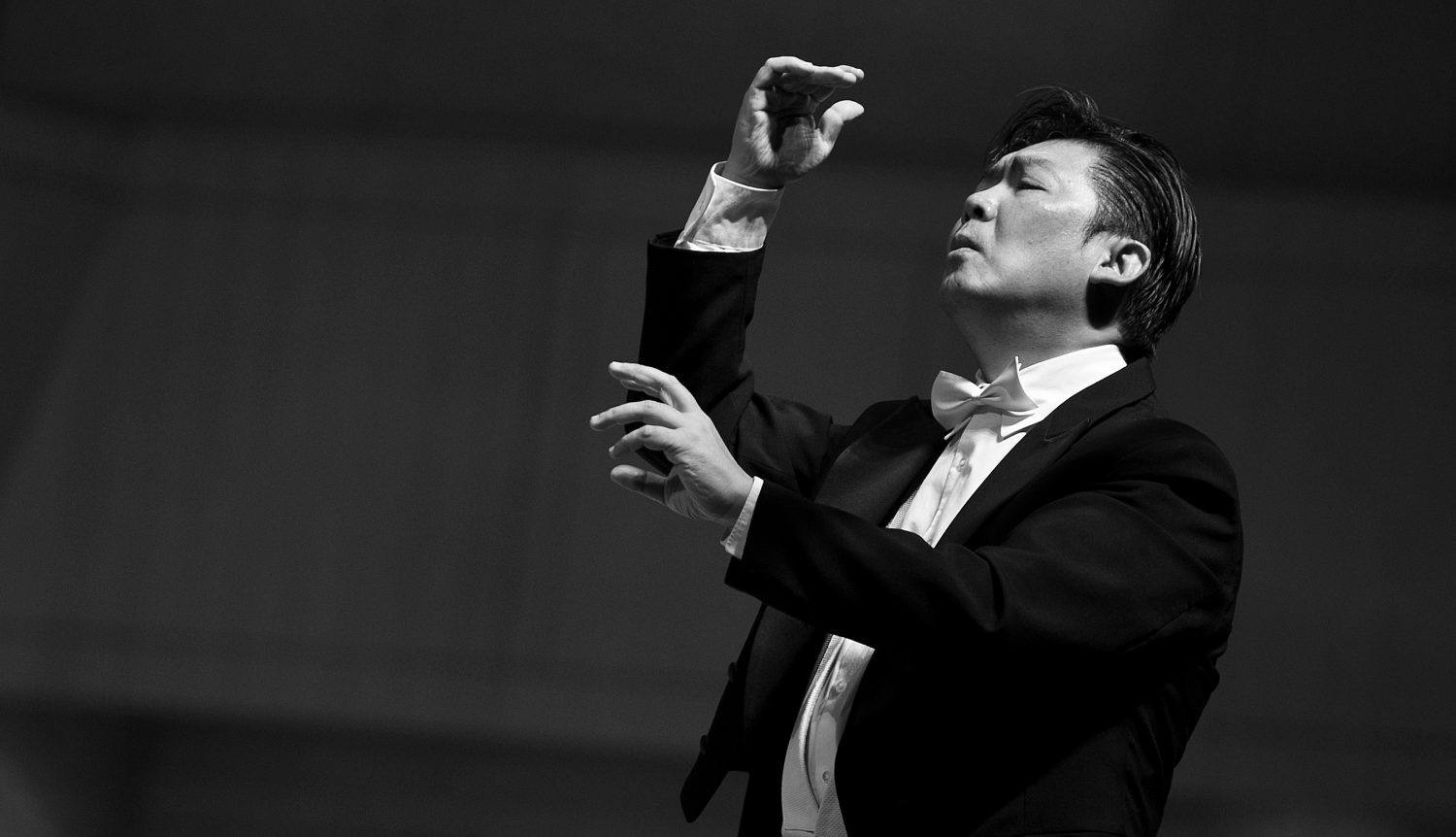专访：“通过音乐展示包容创新的现代中国”——访上海交响乐团音乐总监余隆