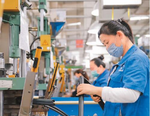 内蒙古124个劳务品牌带动60多万人就业