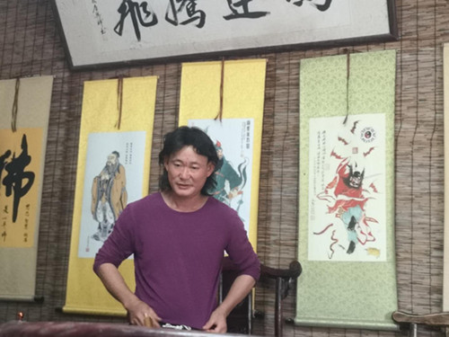 兰陵根雕艺人马春法，“神秘”小院年赚几十万