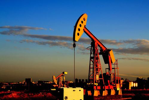 新疆10亿吨级大油田持续发力 日产原油近6000吨