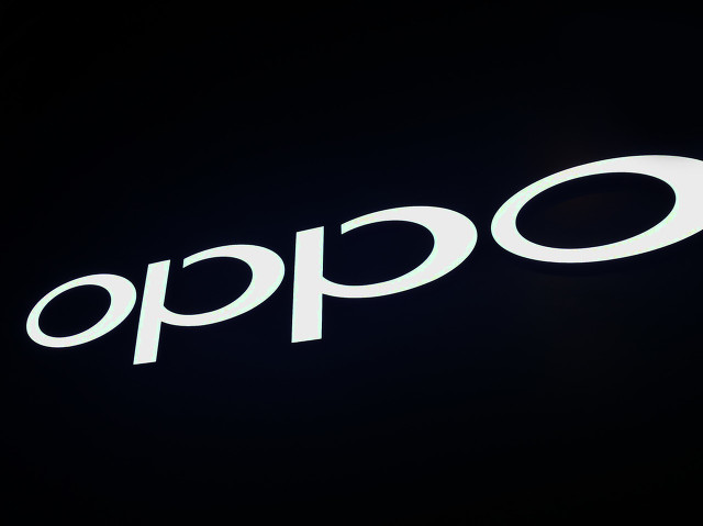 OPPO发布125W超级闪充适配器 手机最快13分钟充满电