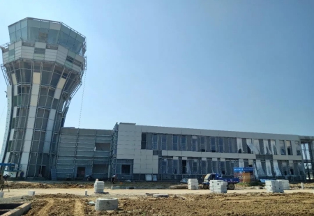 菏泽牡丹机场设5个登机口，拟开通10条航线！本周安装登机桥！