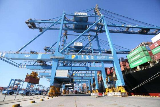 “青岛港自动化集装箱码头标准体系”通过专家评审