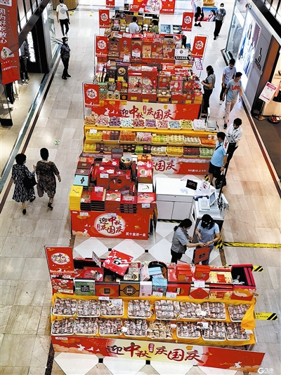 青岛10大商贸企业长假首日实现销售额2.1亿元 