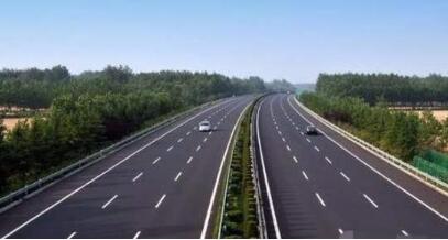 1至5月我国新开工高速公路和普通国省道项目120个、3600余公里
