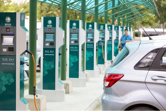 新能源汽车充电桩基础设施建设提速 企业积极布局