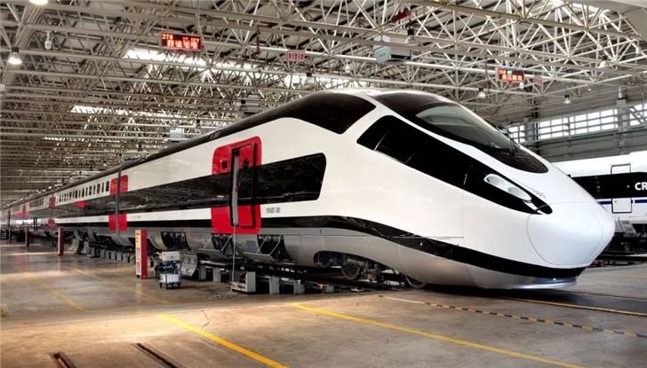 中国中车：领先领跑火车头 打造产链新生态