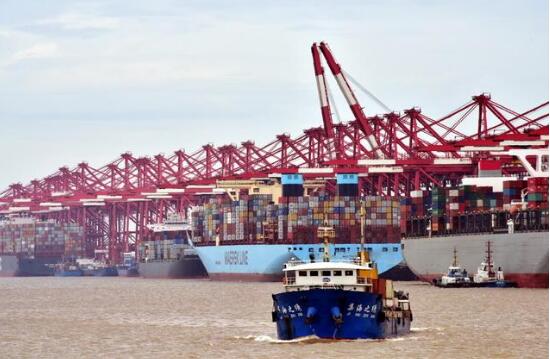 山东港口威海港年集装箱吞吐量首次突破100万标箱