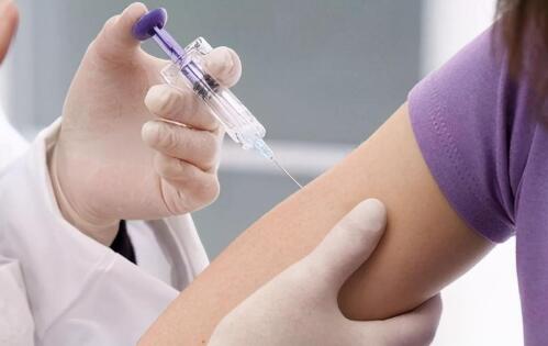 新冠疫苗最新接种方案公布 符合条件人群感染3个月后可接种疫苗