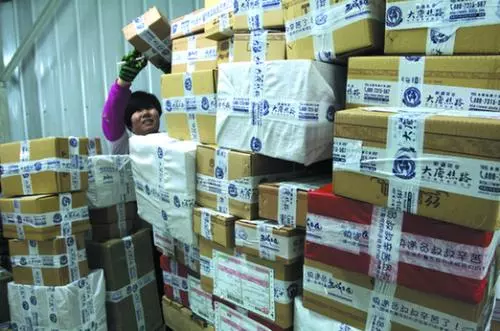 广东省今年快递业务量已突破100亿件 同比增长16.9%
