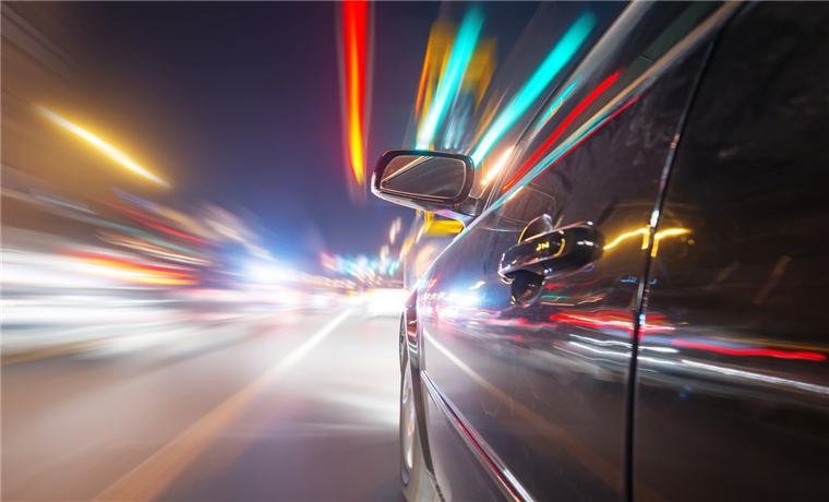 斑马智行发布AliOS智能驾驶系统内核，预计明年上市并向国内车企免费开放