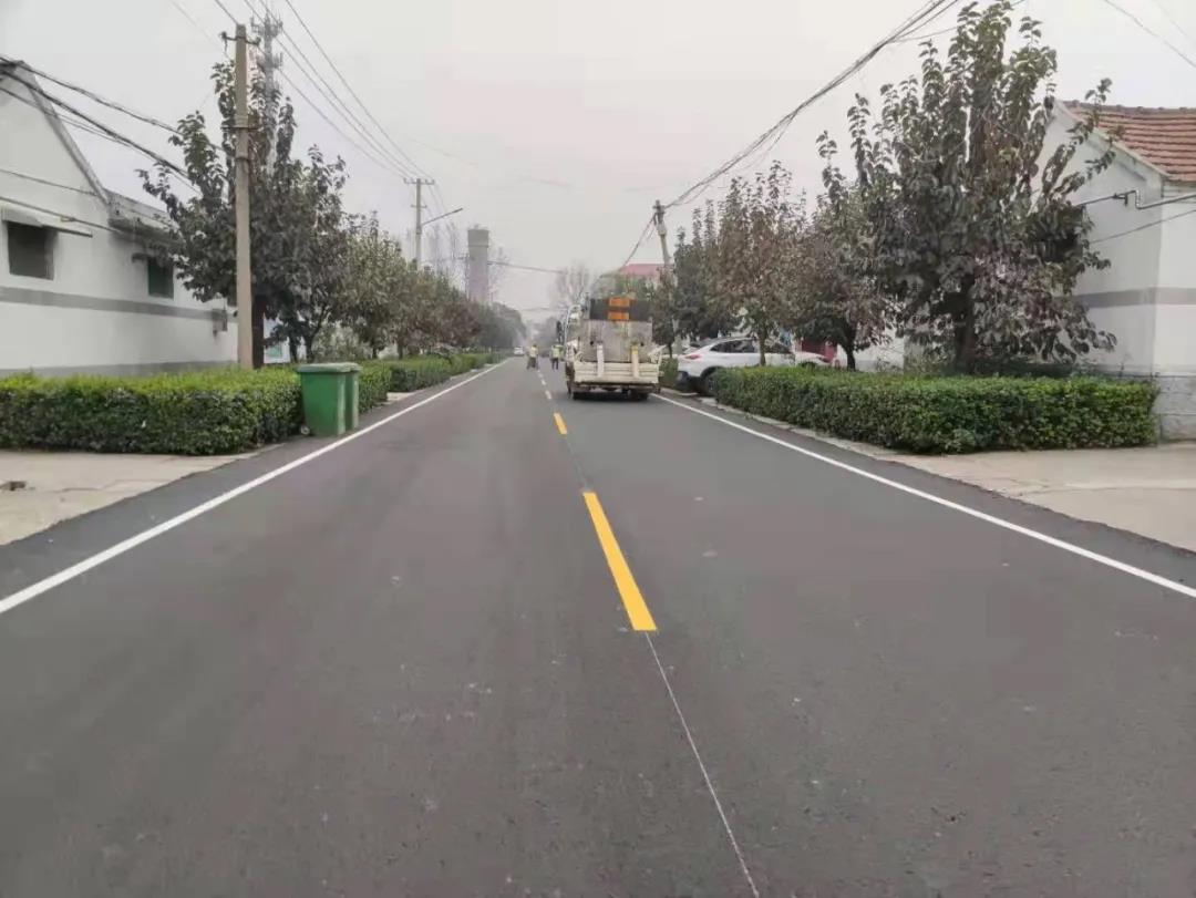 济宁市太白湖新区迅速掀起农村公路建设高潮