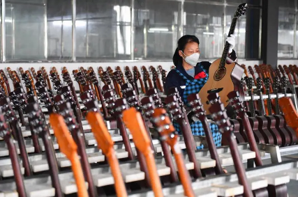 湖南东安：打造吉他产业“新名片”