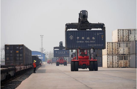 中老铁路老挝段单日发货量首破2万吨