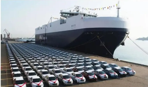 河南省郑州市2023年汽车出口同比增长逾九成