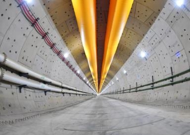 全长9640米 广湛高铁湛江湾海底隧道贯通
