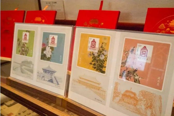 故宫邮局推出《四季故宫》藏书票及龙年个性化邮票