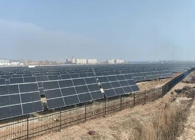 内蒙古首个旗县级光伏帮扶项目建成投运
