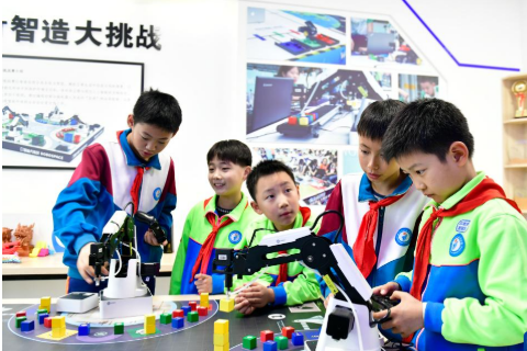 教育部发布两项指南助推中小学人工智能教育发展