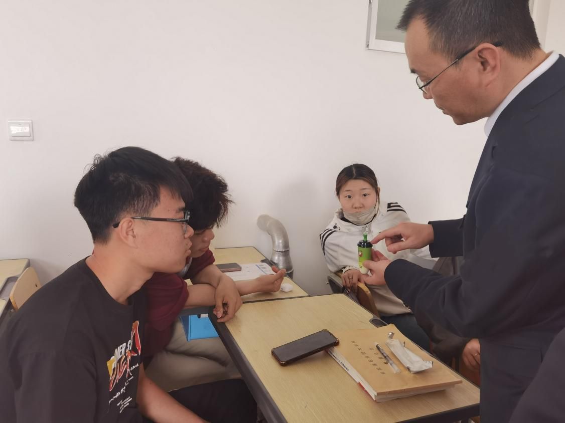 阿拉善：组织开展“知识产权进校园”活动(图2)